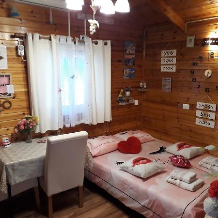 Ferienwohnung Happiness Zimmer צימר האושר Naharija Exterior foto
